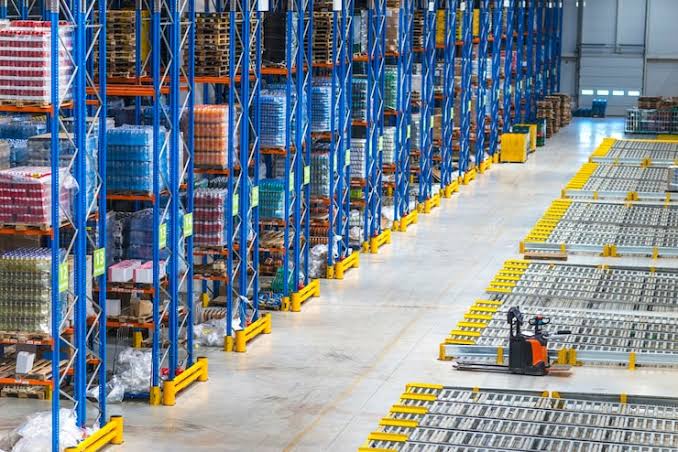 Obras industriais de armazéns e logística